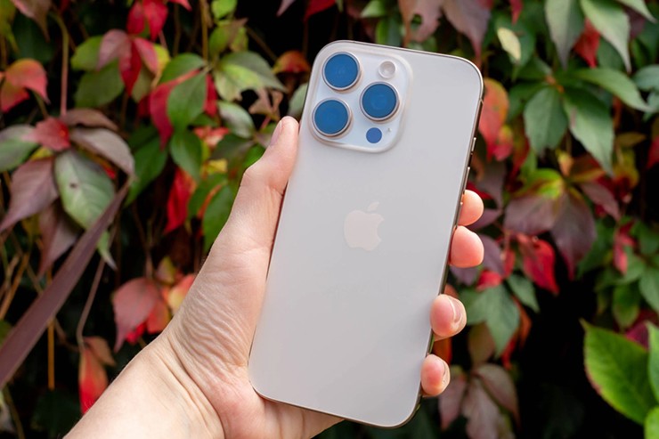 Hệ thống camera chuyên nghiệp đáp ứng quá đủ nhu cầu của người dùng, ngay cả là cao cấp.