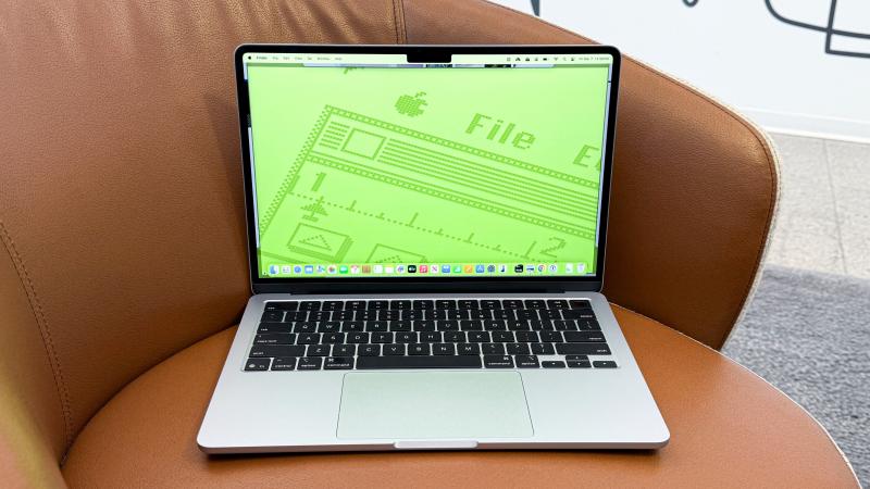 Apple MacBook gia re,  MacBook Air la gi,  MacBook A18 Pro,  A18 Pro la gi anh 3