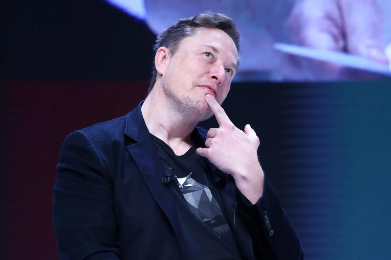 Elon Musk am anh AI anh 4