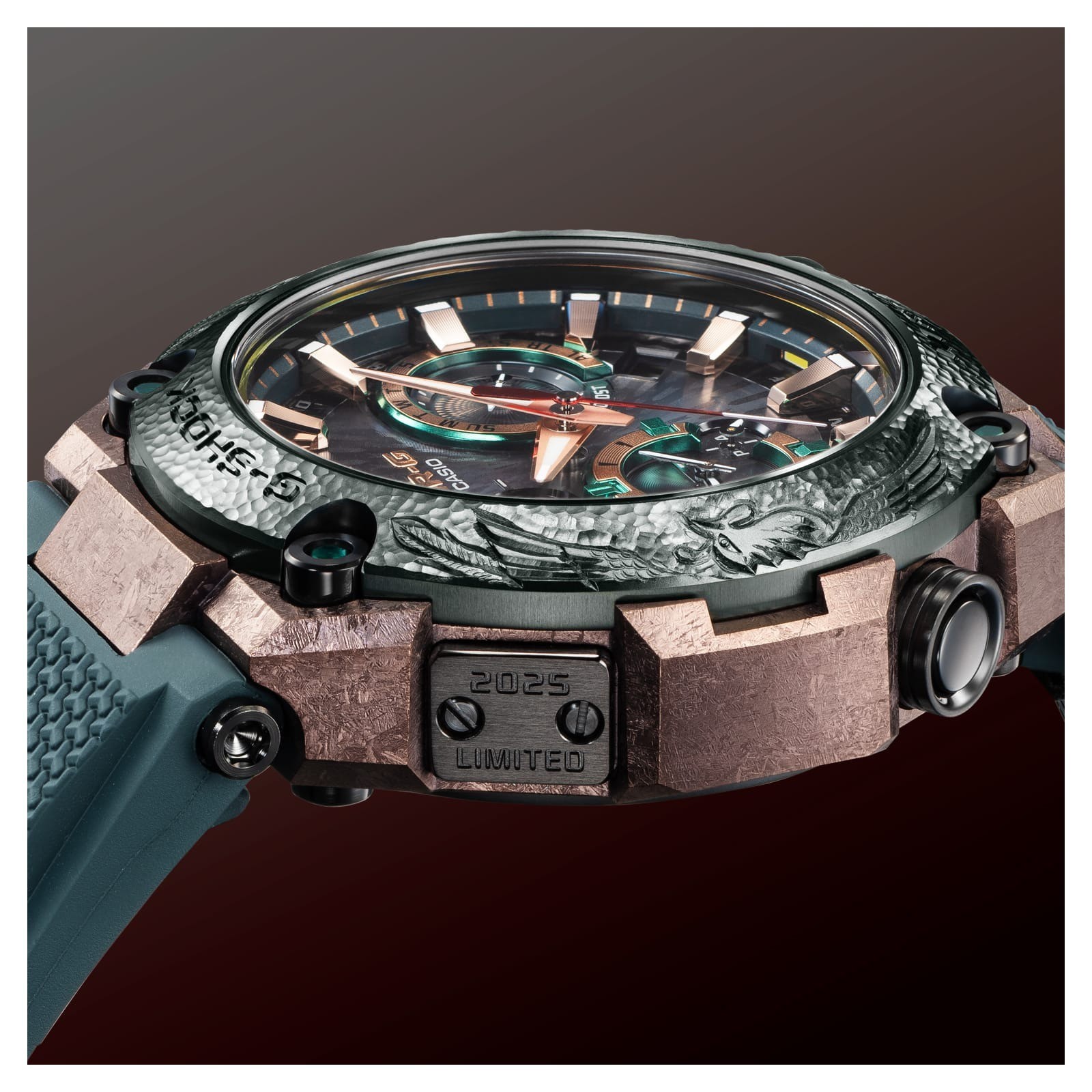 Casio ra mắt đồng hồ G-Shock vỏ titan hoạ tiết phượng hoàng và ngọc lục bảo - 5