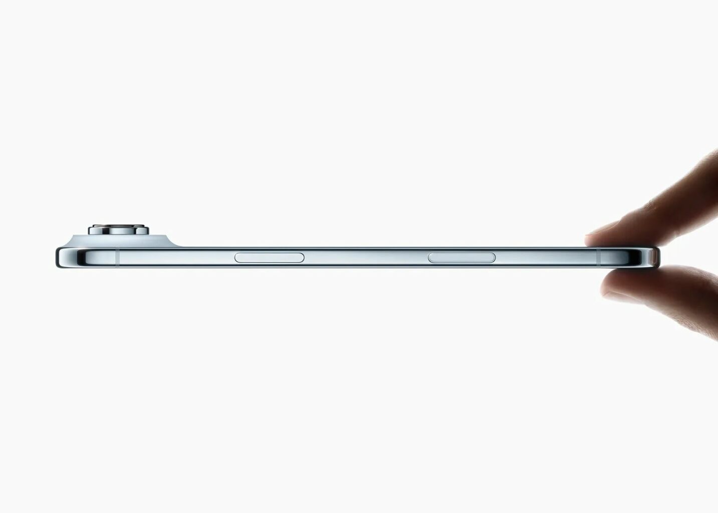 Việc tạo ra chiếc iPhone siêu mỏng đã dẫn đến những đánh đổi&nbsp;như pin nhỏ hơn và camera sau đơn