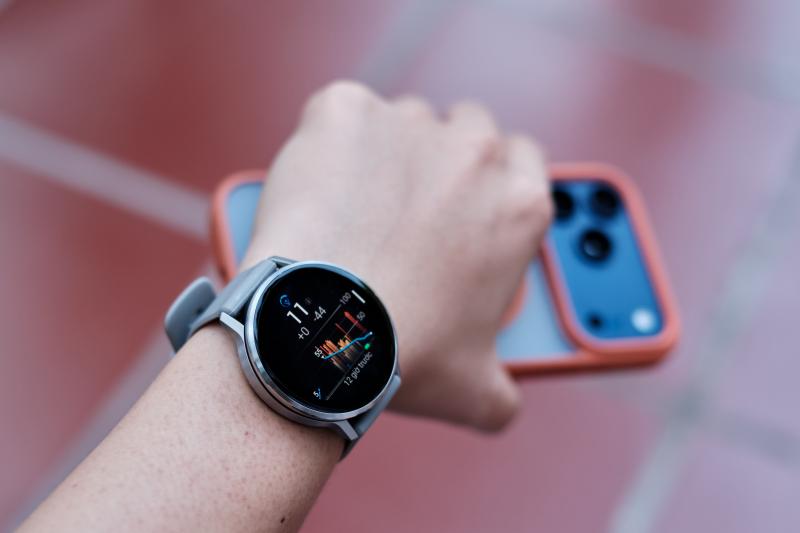 danh gia garmin venu anh 7