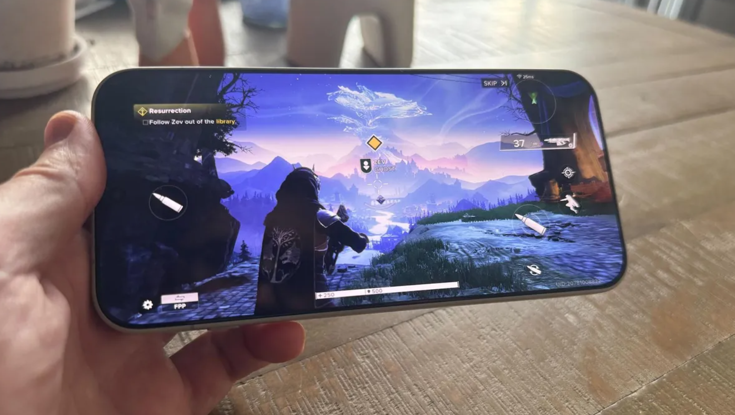 Độ sáng màn hình của&nbsp;OnePlus 15 chưa cao.