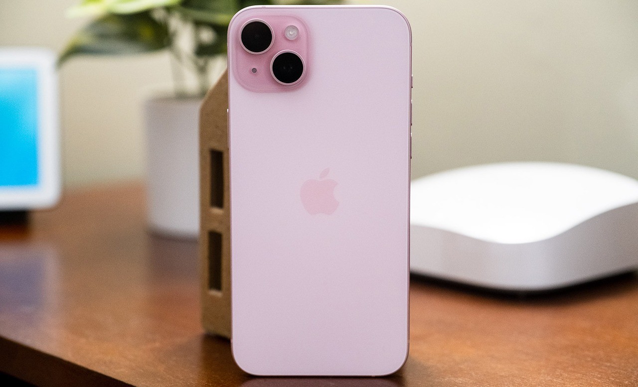 iPhone 15 Plus