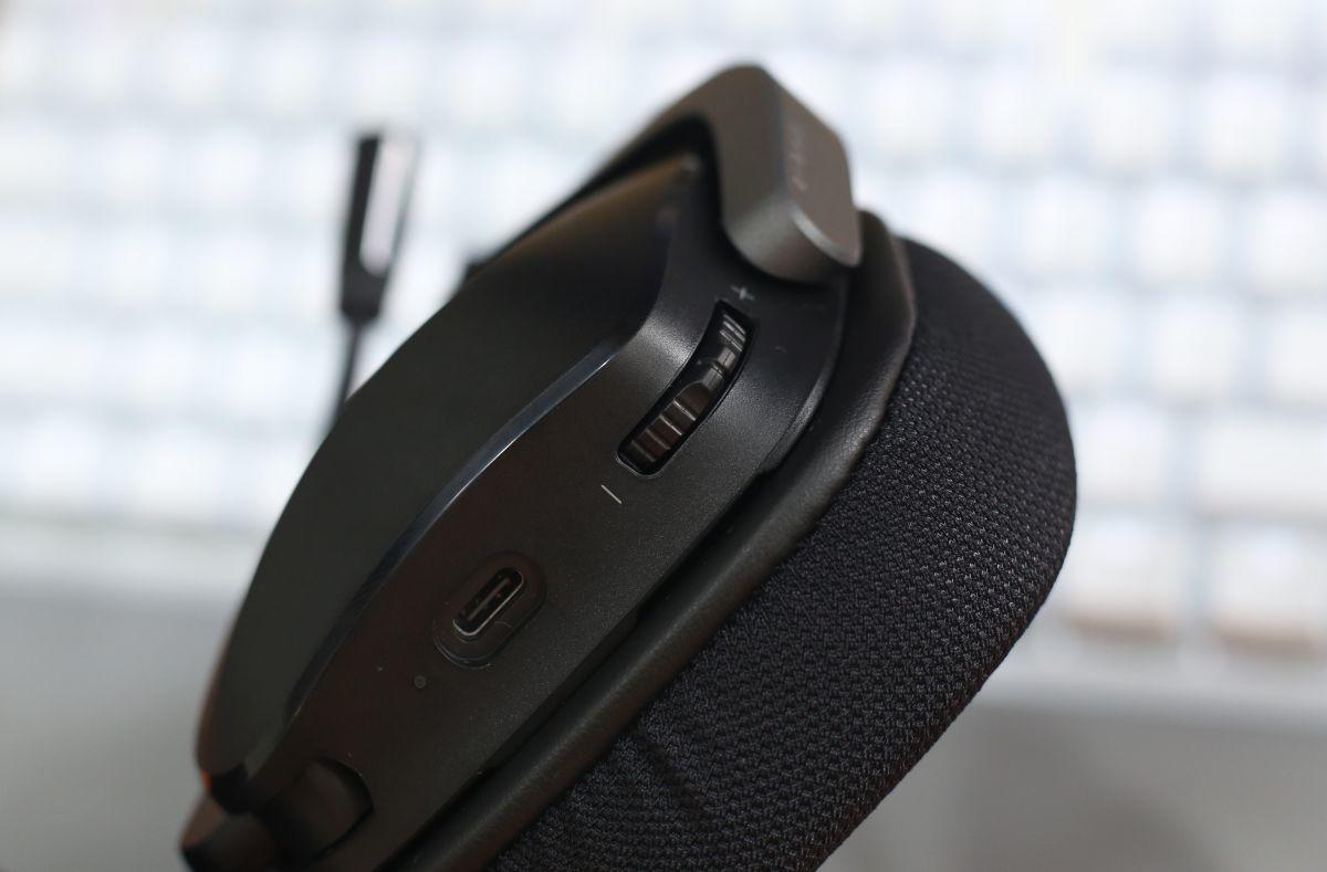 Cận cảnh một số chi tiết của&nbsp;Void Max&nbsp;Wireless v2.