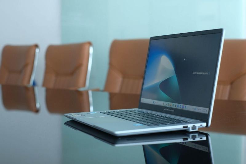 Asus anh 9