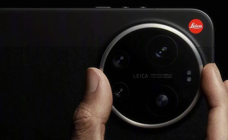 Xiaomi 17 Ultra là chiếc điện thoại thông minh đầu tiên có vòng zoom cơ học. Ảnh: Gizchina