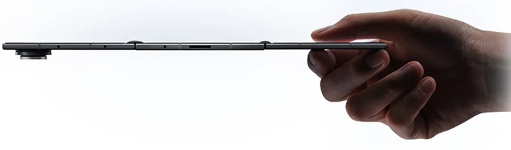 Galaxy Z TriFold có bề dày khoảng 4,2 mm, chưa bao gồm phần lồi camera.