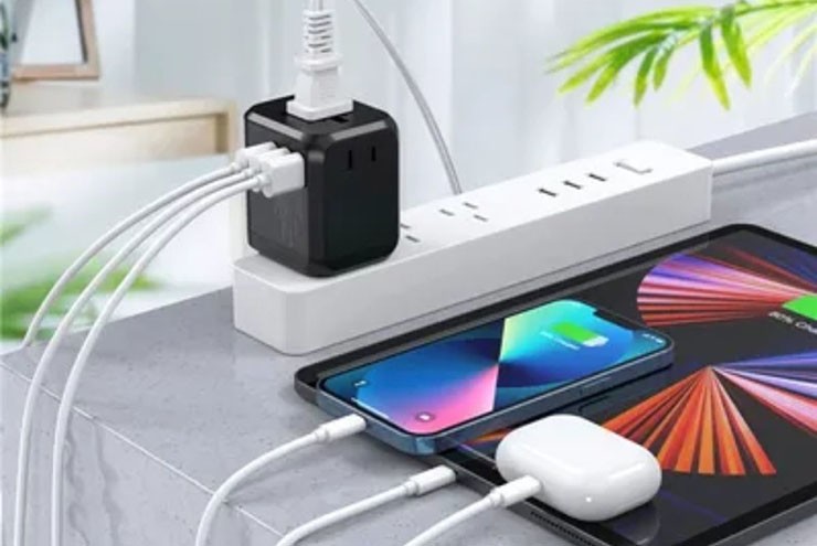 Nhưng tốc độ sạc sẽ bị ảnh hưởng khi sạc cho nhiều thiết bị đồng thời.