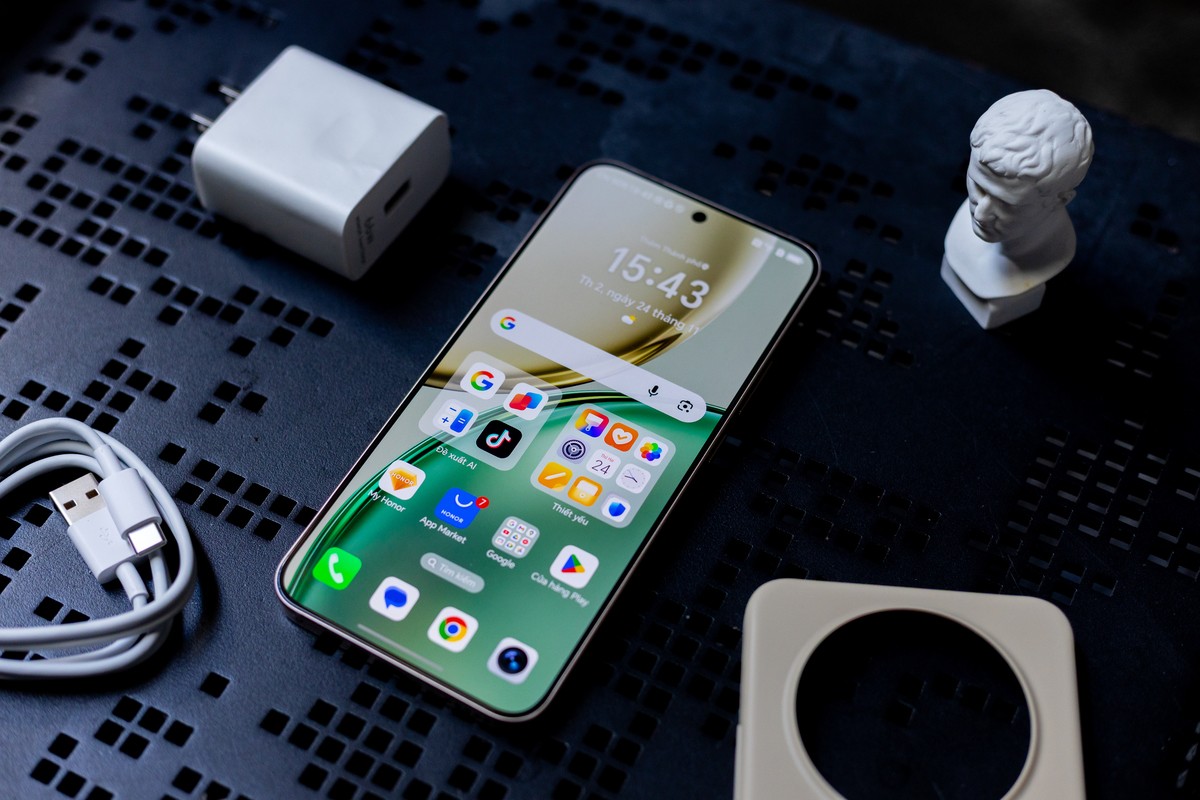 Honor X9d và các phụ kiện.
