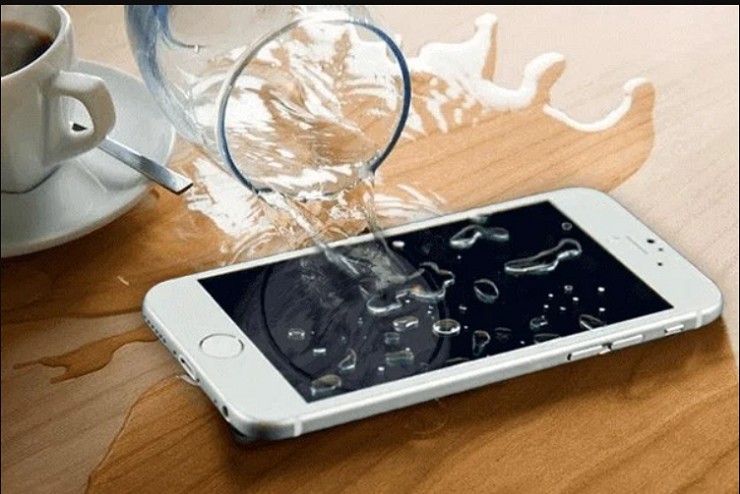 Đặt ngửa iPhone có thể đối mặt với các tai nạn vô tình.