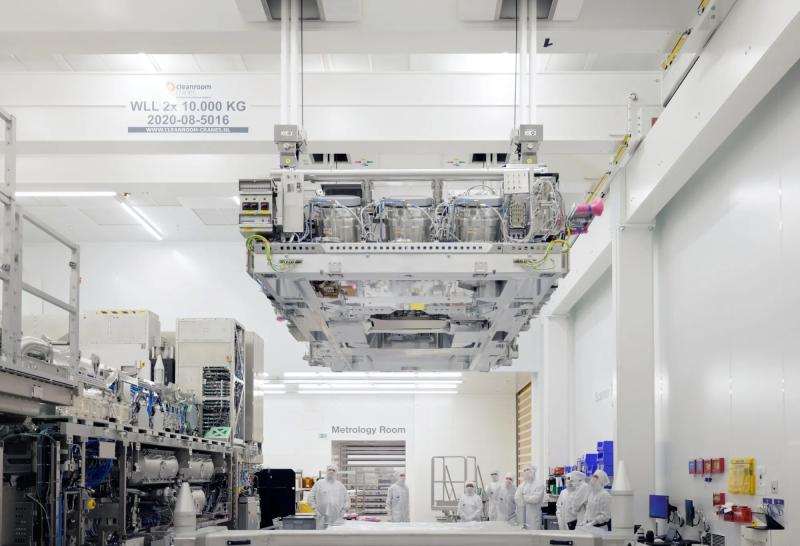 ASML anh 3