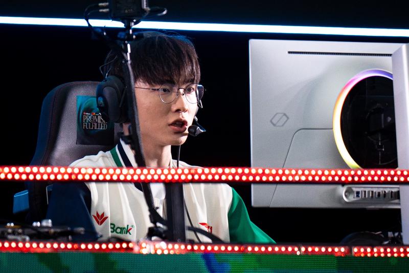 Faker anh 10