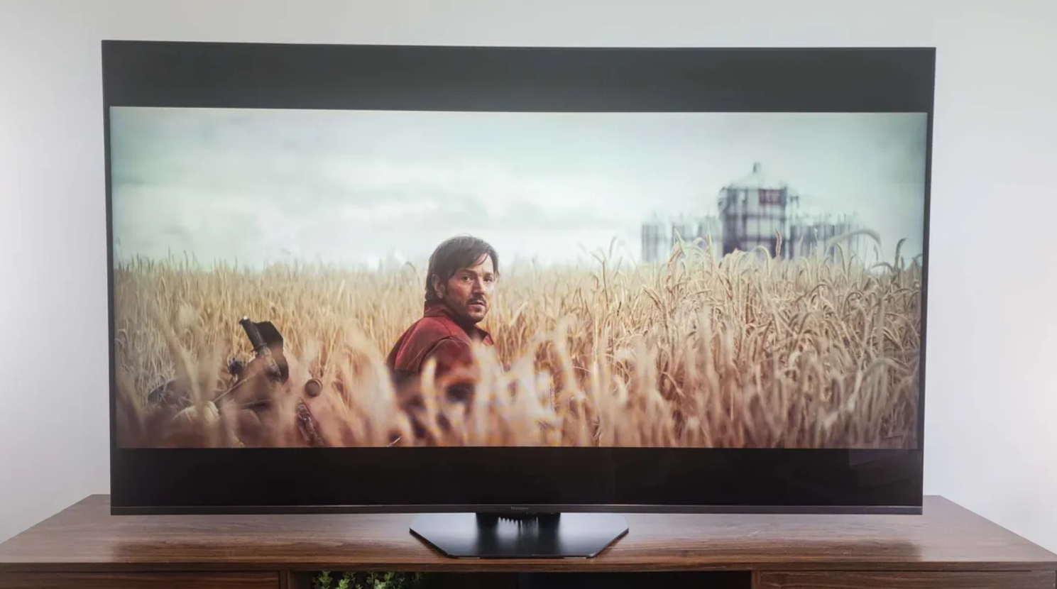 TV Hisense U8QG.