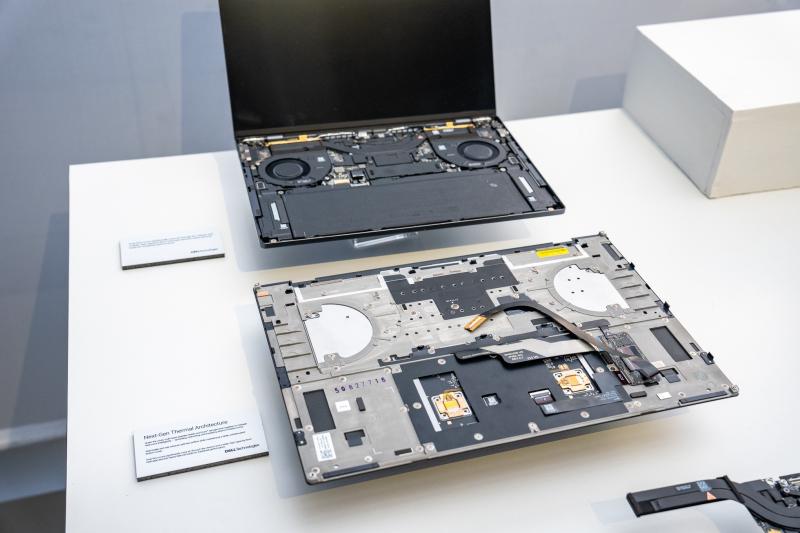 Dell XPS 14,  Dell XPS 16,  Dell XPS 2026,  laptop Dell XPS,  XPS vs MacBook Pro anh 13