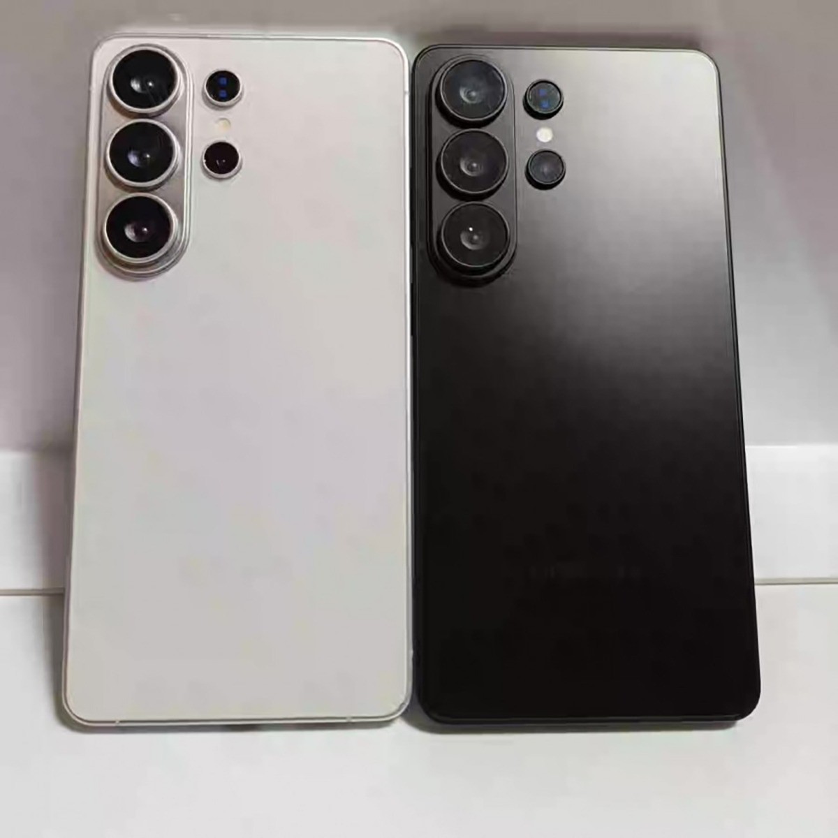 Ảnh thực tế và video trải nghiệm mô hình Galaxy S26 Ultra - 3
