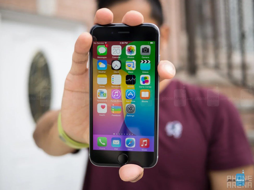 Apple vừa tung ra bản cập nhật phần mềm cho iPhone 5s, sau hơn 12 năm ra mắt.