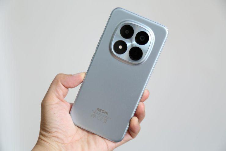 So kè bộ đôi smartphone Android cận cao cấp đáng chú ý đầu năm 2026 - 3