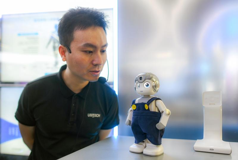 Robot hinh nguoi anh 13