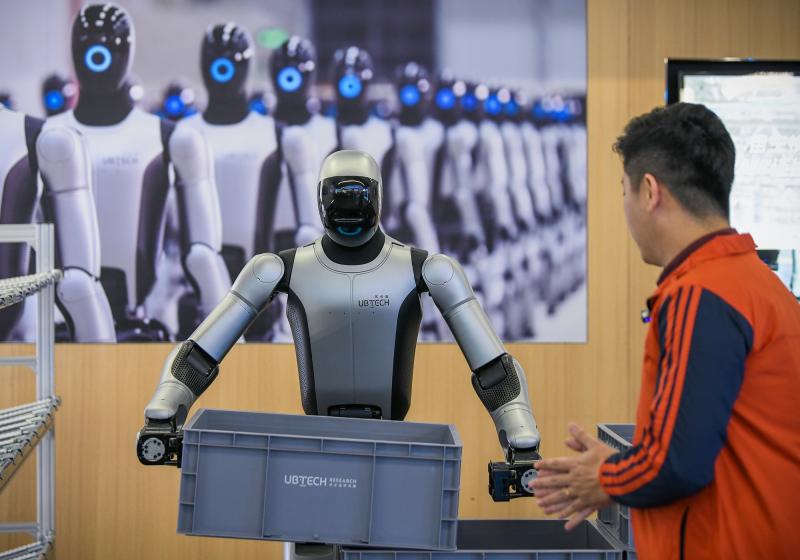 Robot hinh nguoi anh 3
