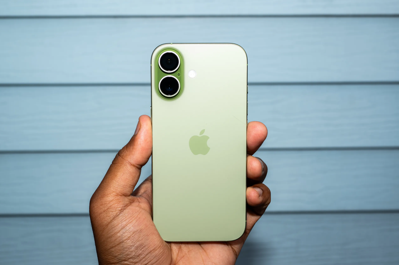 iPhone 17.