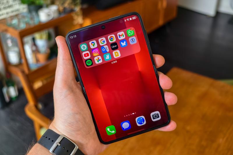 smartphone man hinh gap,  smartphone gap cua Samsung,  doanh so smartphone gap,  Samsung Galaxy Z Fold7 anh 4