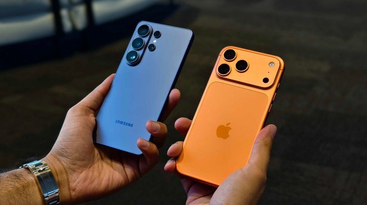 Samsung đã cập nhật Bixby trong khi người dùng tiếp tục chờ đợi bản nâng cấp Siri. (Ảnh: CNET)