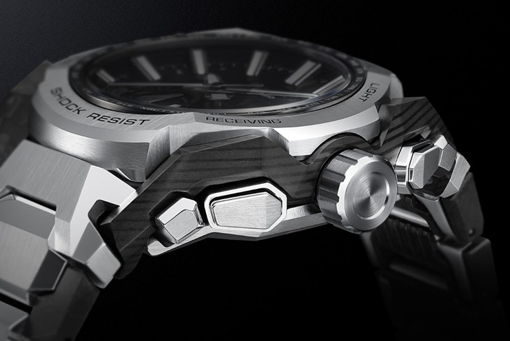 Các chi tiết thiết kế trên đồng hồ&nbsp;&nbsp;G-Shock MTGB4000D-1A của Casio.