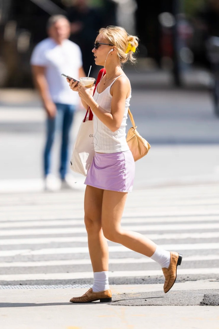 Lily-Rose Depp&nbsp;trong bức ảnh chụp năm 2022.