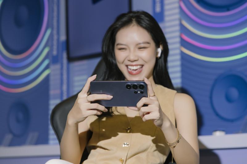 Samsung Galaxy Unpacked 2026,  Samsung Galaxy S26 Ultra,  Galaxy S26 ra mat,  Galaxy S26 phan cung,  gia ban Galaxy S26 anh 8