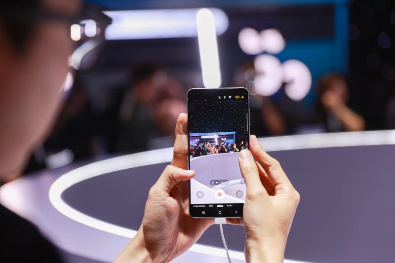 Samsung anh 16