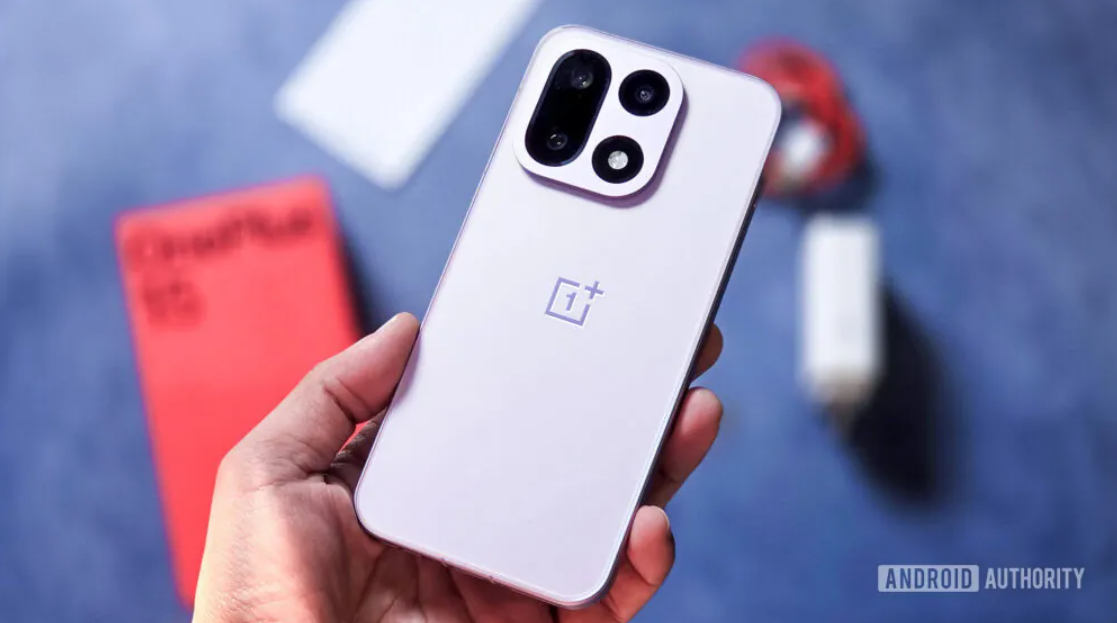 OnePlus 15.