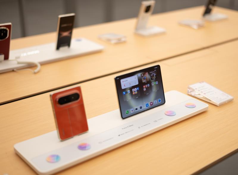 iPhone gap anh 14