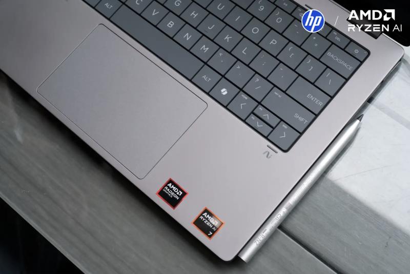 HP OmniBook X Flip anh 3