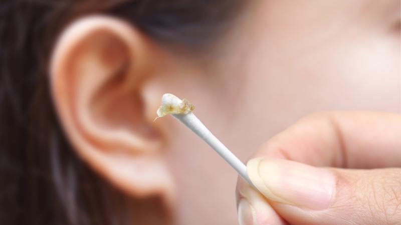 Apple Hearing Study,  tro thinh tren AirPods,  kiem tra thinh luc,  tai nghe AirPods,  deo tai nghe lau anh 3