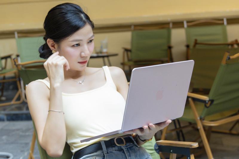 danh gia macbook neo anh 9