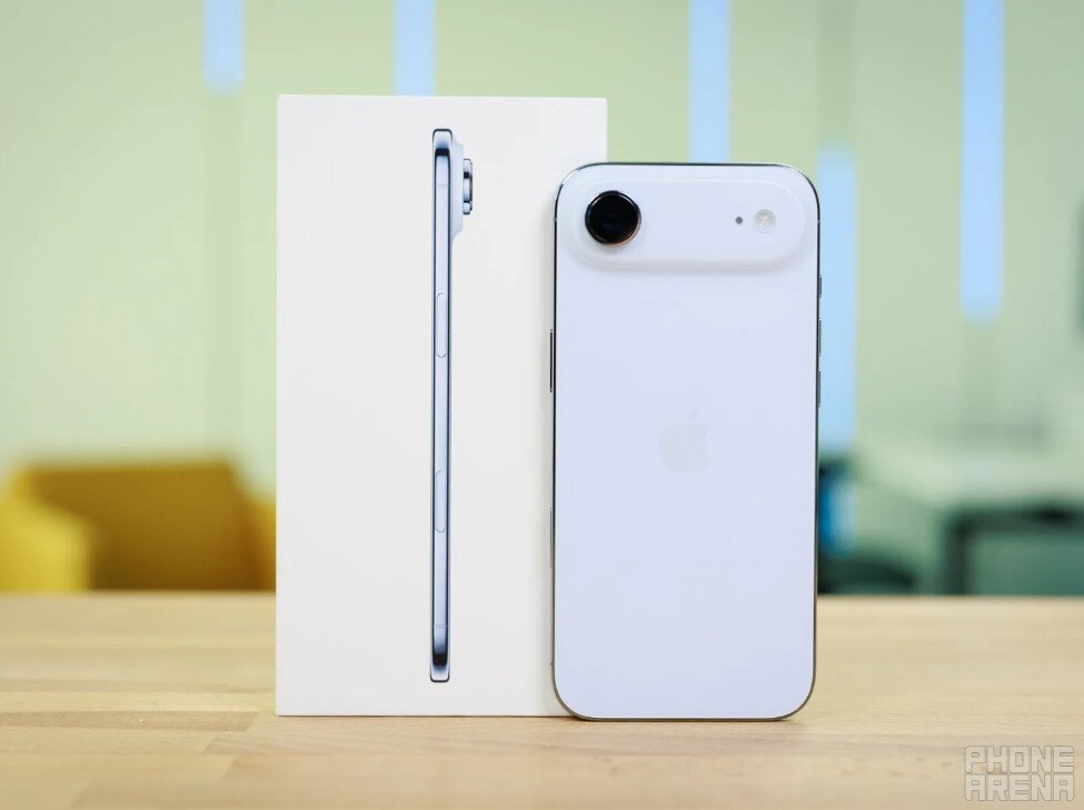 iPhone Air.