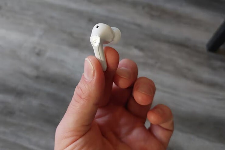 Vì sao tai nghe 5 triệu vẫn gọi điện tệ hơn một món đồ giá vài trăm nghìn? - 3