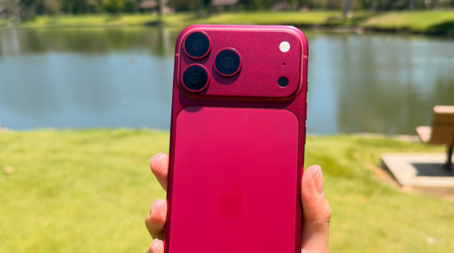 Ảnh concept iPhone 18 Pro.
