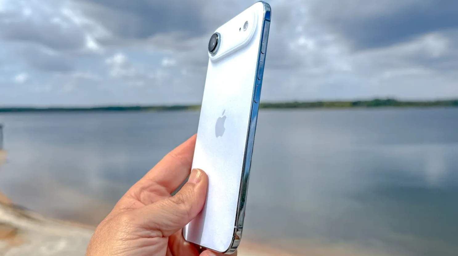 iPhone Air.