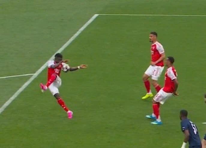 Arsenal anh 3
