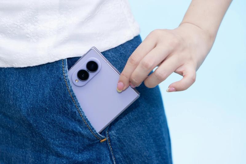 Samsung Galaxy Z Fold8, Samsung Galaxy Z Flip8, Samsung Galaxy Unpacked 2026, iPhone màn hình gập, Samsung cạnh tranh iPhone ảnh 1 Samsung Galaxy Z Fold8, Samsung Galaxy Z Flip8, Samsung Galaxy Unpacked 2026, iPhone màn hình gập, Samsung cạnh tranh iPhone ảnh 1