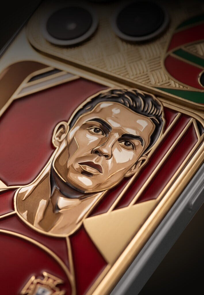 Caviar ra mắt bộ sưu tập smartphone mạ vàng tôn vinh Messi và Ronaldo - 5