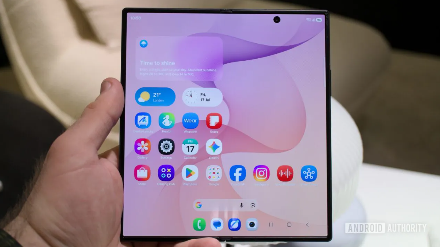 Galaxy Z Fold 8 Ultra.