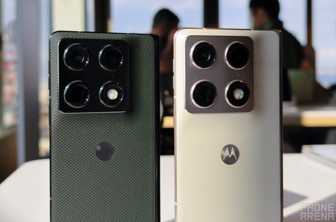 Moto Razr Fold.