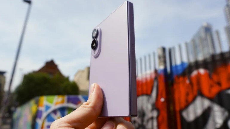 Galaxy Z Fold 8 có sự thay đổi về hình thức so với Galaxy Z Fold 7.