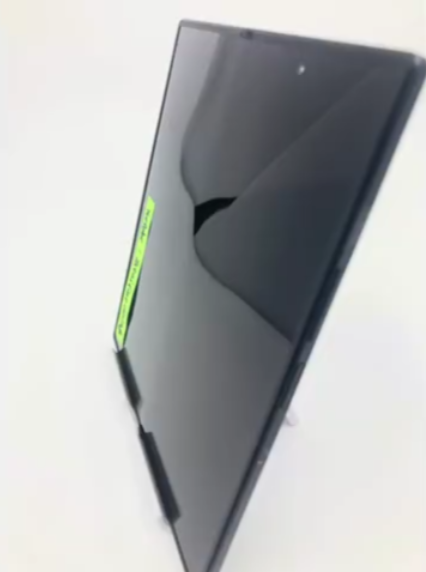 Hình ảnh nguyên mẫu của&nbsp;Galaxy Z Fold 8 Ultra.
