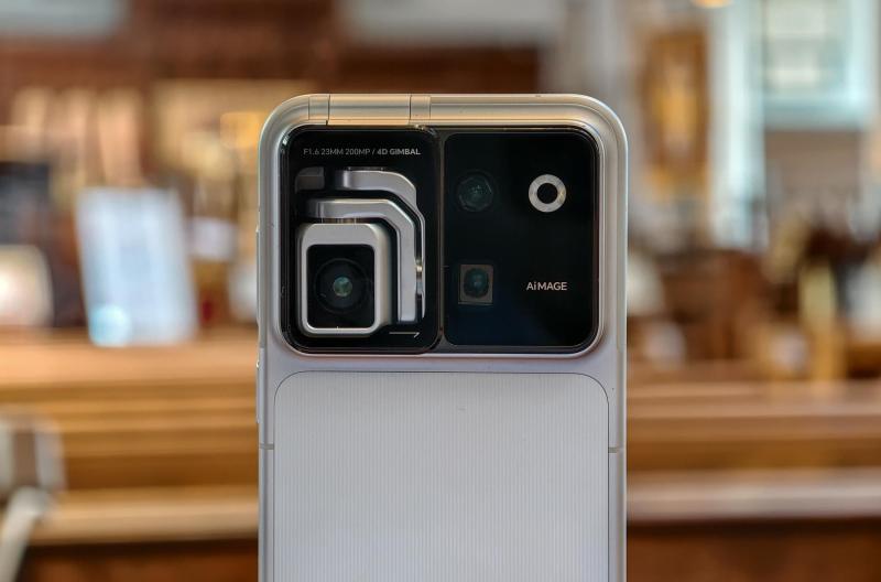 Honor Robot Phone,  gimbal chống rung smartphone,  gimbal DJI Osmo Pocket,  smartphone tích hợp gimbal ảnh 2