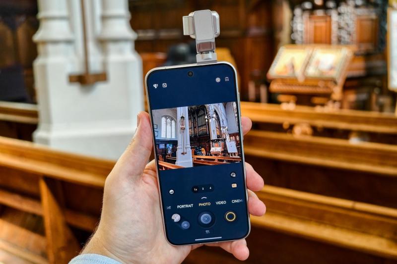Honor Robot Phone,  gimbal chống rung smartphone,  gimbal DJI Osmo Pocket,  smartphone tích hợp gimbal ảnh 8