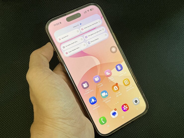 Giao diện Try Galaxy trên iPhone.